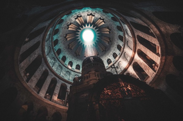 Photo of a church in Jerusalem by David Rodrigo